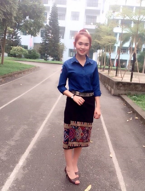 Lưu sinh viên lào Saithern Phommaxay, một sinh viên ưu tú của lớp K1248C1